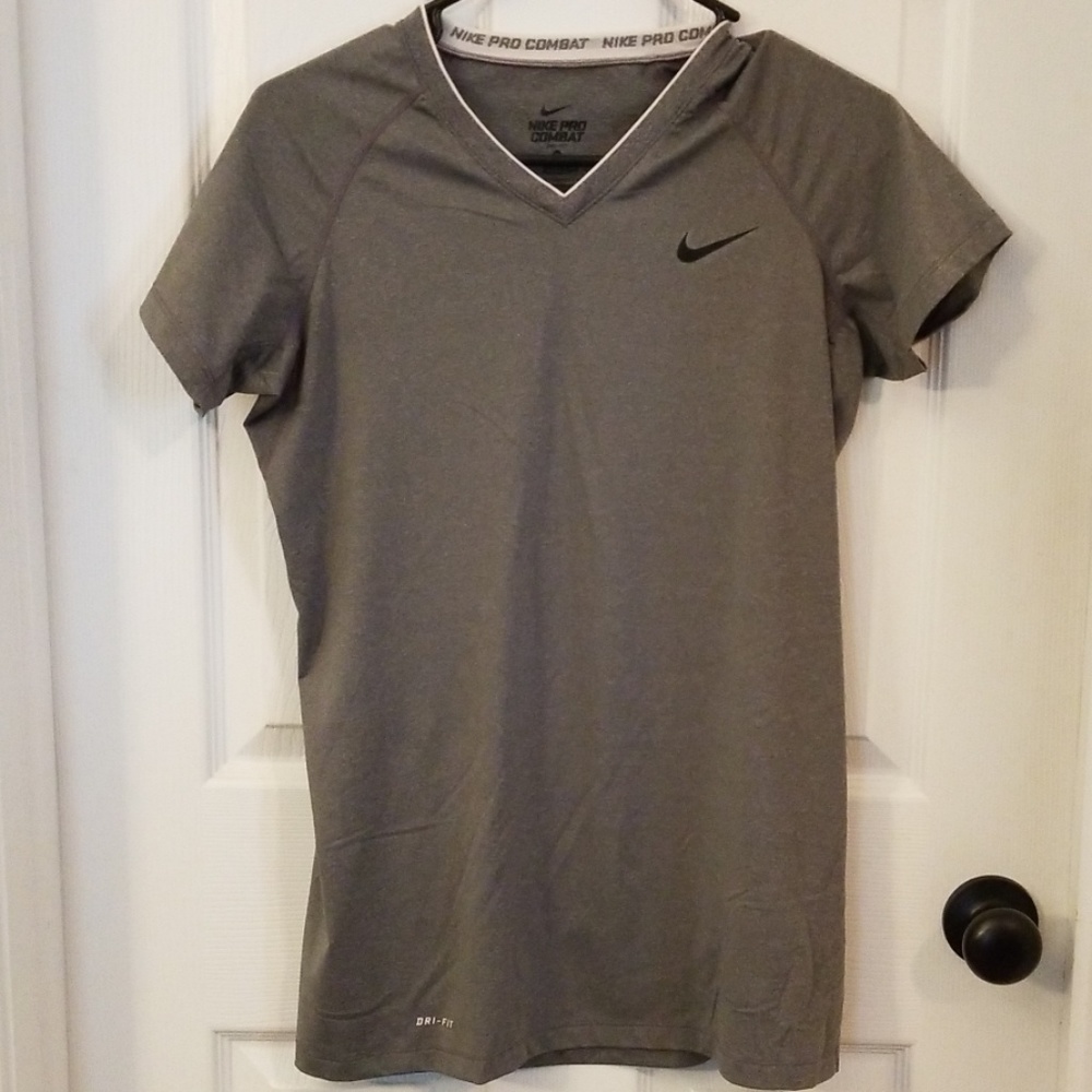 Short sleeve Nike pro combat dri-fit shirt